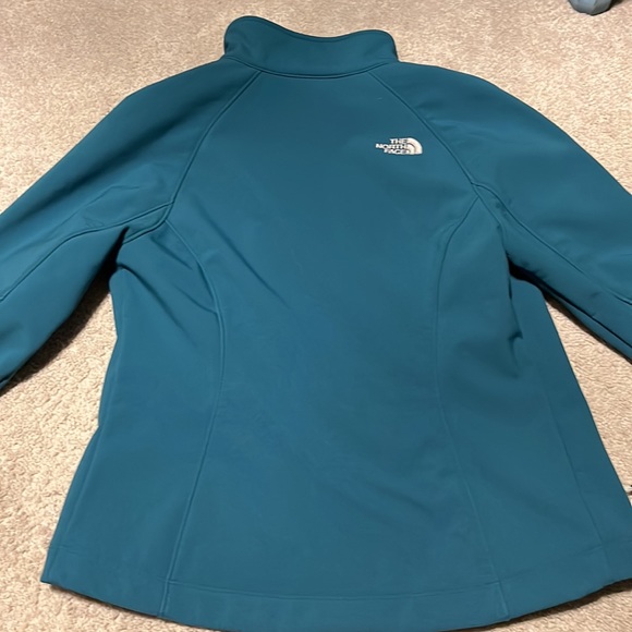 Like new North Face Apex Bionic soft shell jacket - Picture 8 of 8
